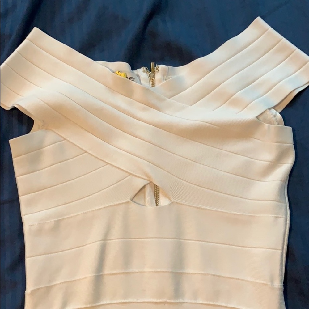 Dress - Picture 2 of 2